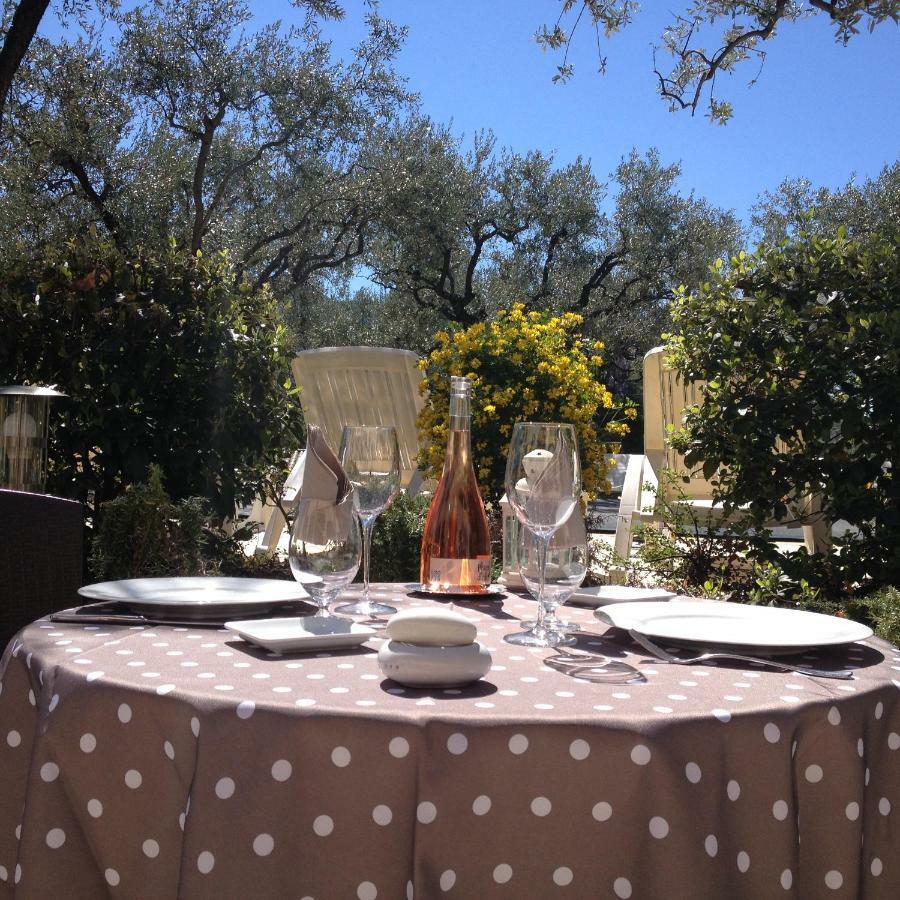 Hotel La Picholine En Provence Nyons Exterior foto